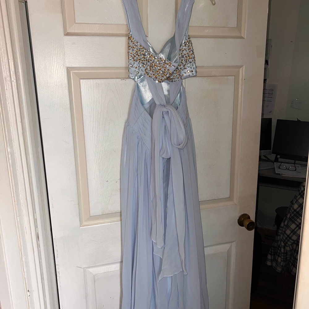 Elegant Light Blue Gown with Gold Accents - Picture 2 of 3